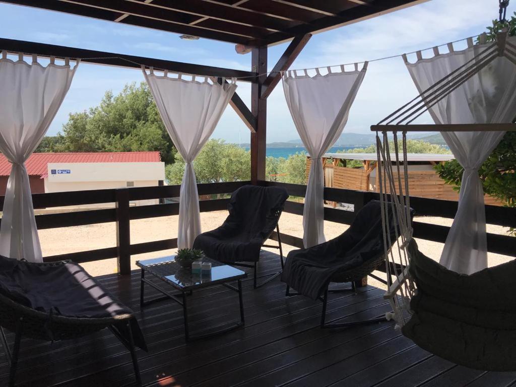 Mobile Home Tomic Tisno Luaran gambar